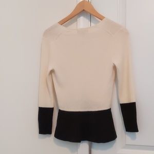 Banana Republic Sweaters - Banana Republic Italian Yarn Cashmere Sweater Banana Republic Sweaters - Banana Republic Italian Yarn Cashmere Sweater